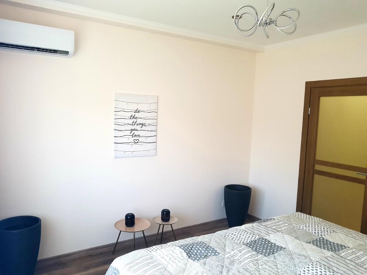 Royal House Apartment Kiev Ngoại thất bức ảnh